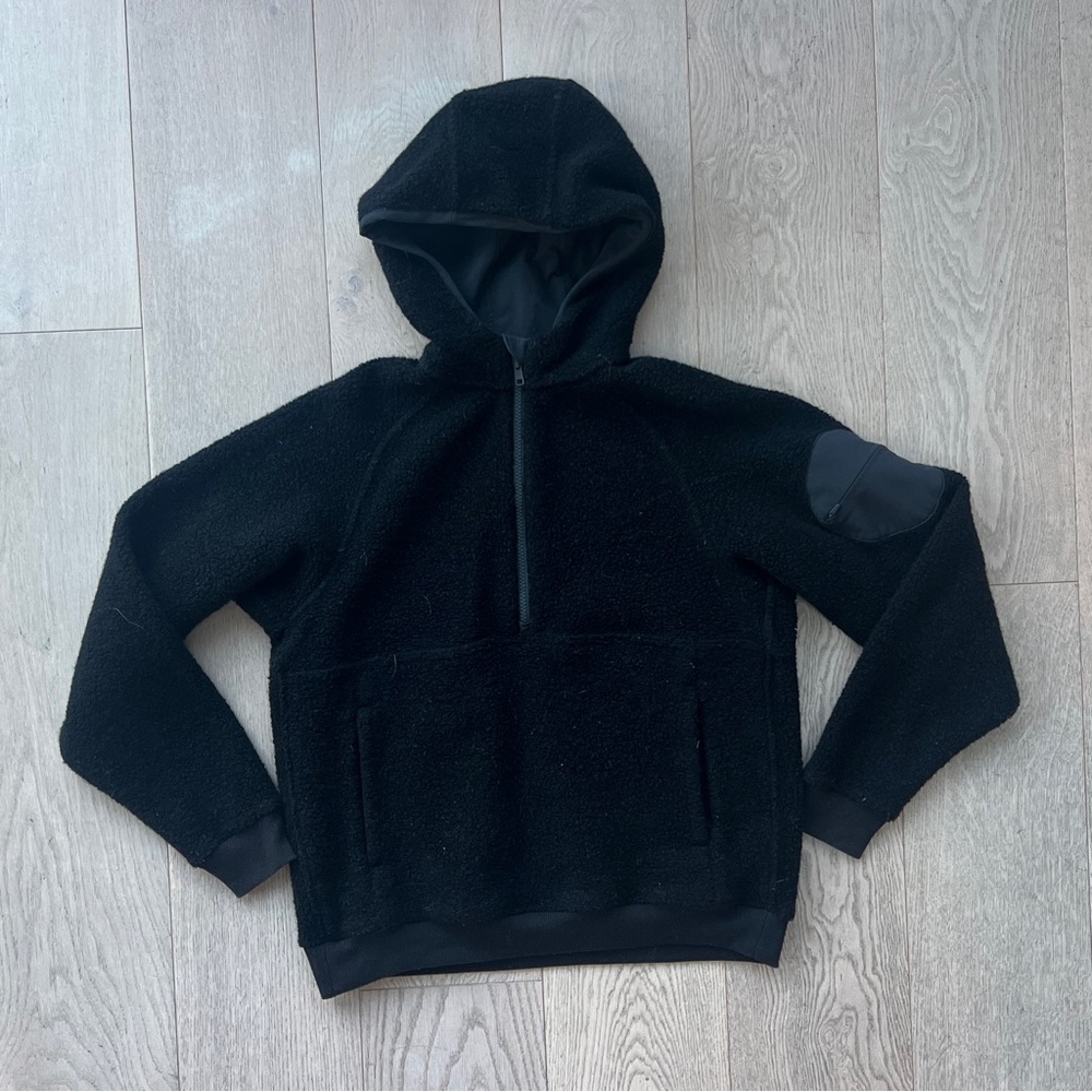 Outdoor Voices MegaFleece Hooded Pullover in Black Women’s Size XS